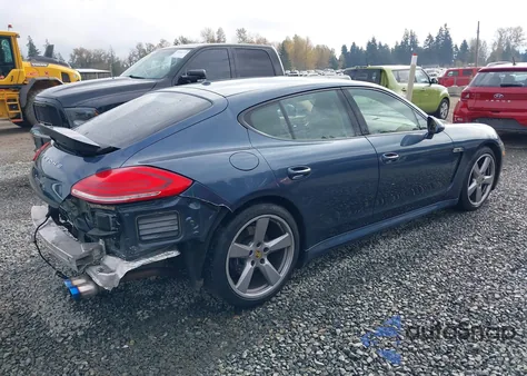 2012 Porsche Panamera 2 z USA, uszkodzony, nr VIN WP0AA2A77CL072793